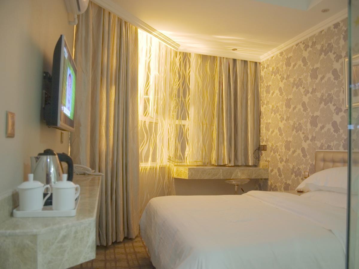 Xinyijia City Hotel Urumqi Exterior foto